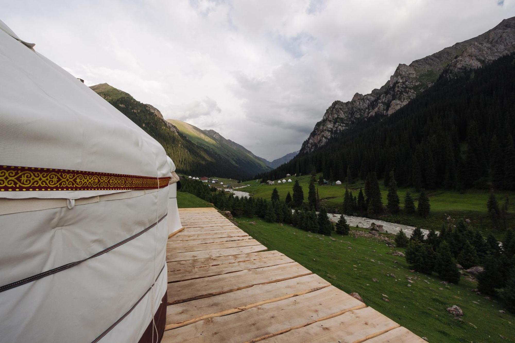 Eco Yurt Camp Arashan Hotel Teploklyuchenka Exterior foto