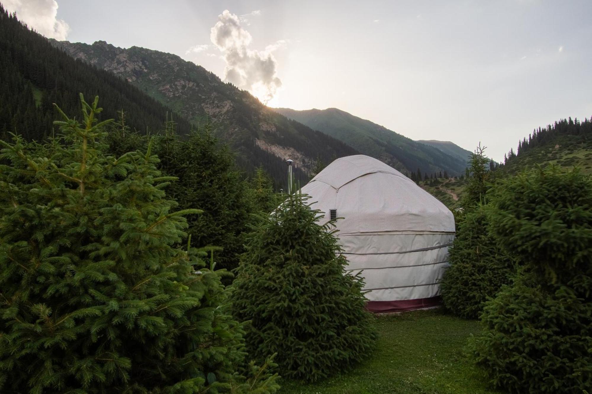 Eco Yurt Camp Arashan Hotel Teploklyuchenka Exterior foto