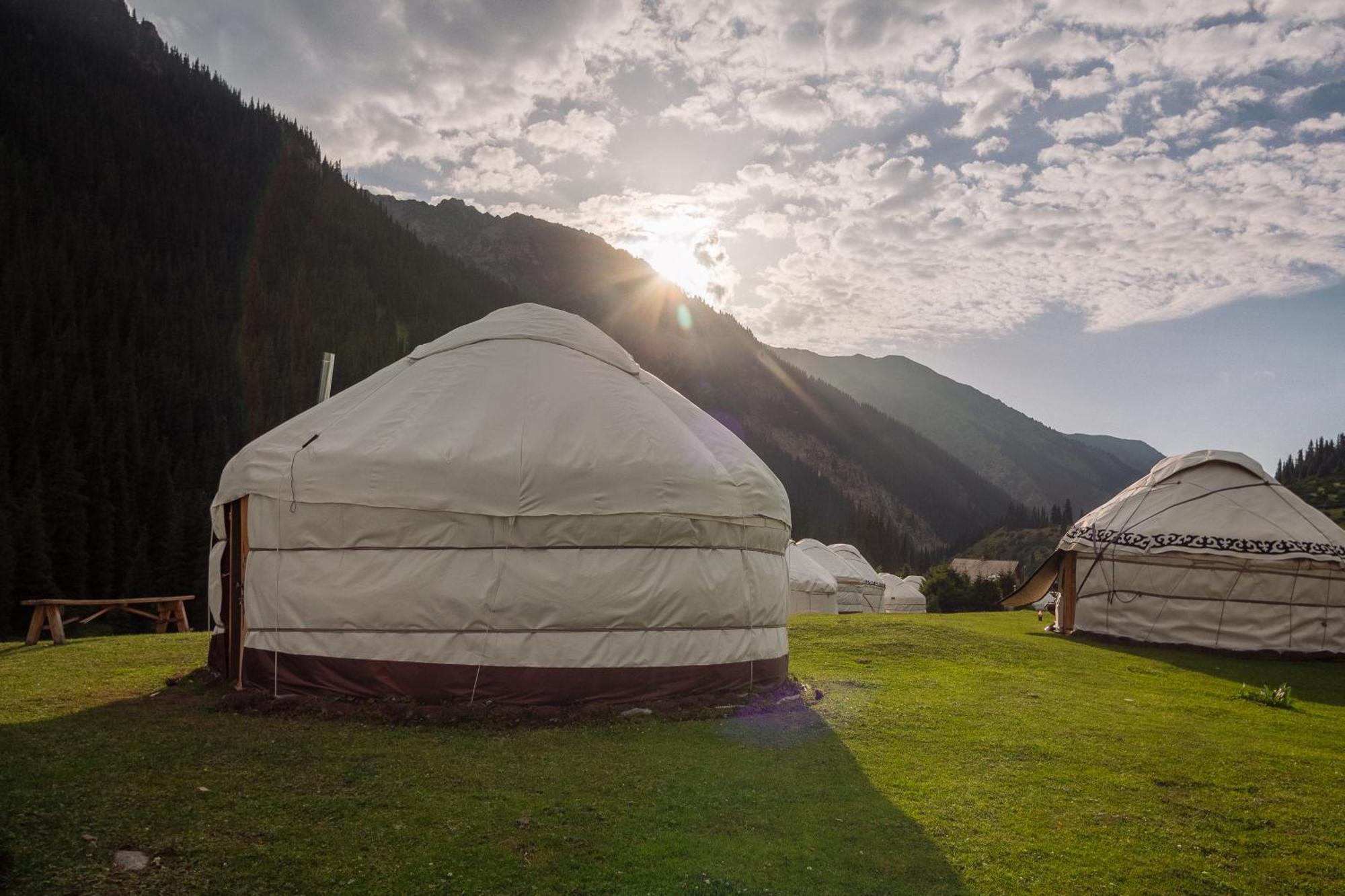 Eco Yurt Camp Arashan Hotel Teploklyuchenka Exterior foto